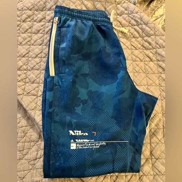 Nike DriFit Men’s Sweatpants - NWT! - Picture 6 of 6